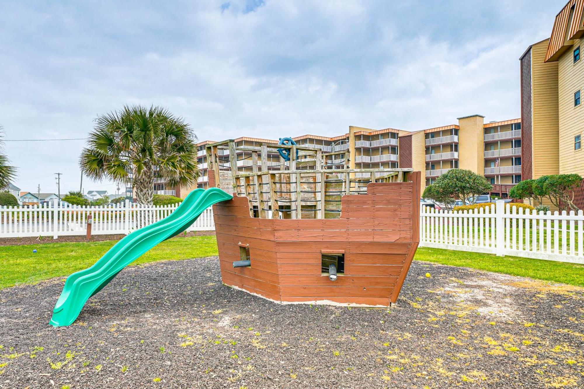 נורת' טופסייל ביץ' Steps To The Beach Oceanfront Condo With Lanai! מראה חיצוני תמונה